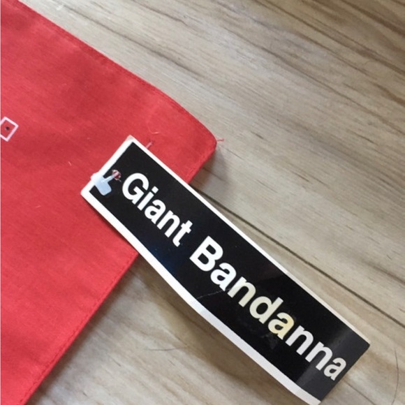 Vintage Giant Red Bandana Made in USA 32x30 Cotton Poly Blend - Picture 4 of 5
